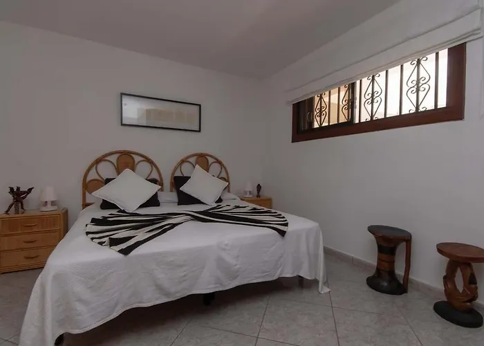 Paloma 10 - One Bed With Sea View And Wifi Internet * Los Cristianos (Tenerife)
