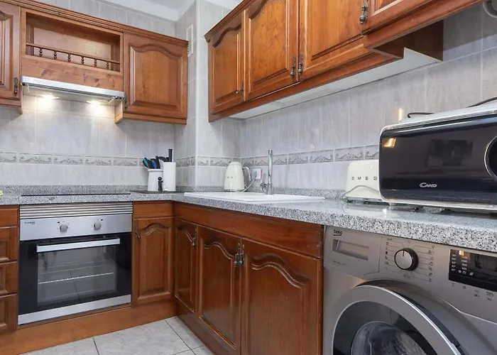 Paloma 10 - One Bed With Sea View And Wifi Internet Los Cristianos (Tenerife)