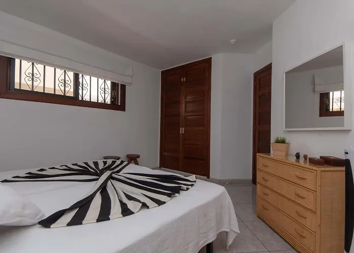 Paloma 10 - One Bed With Sea View And Wifi Internet Appartement Los Cristianos (Tenerife)